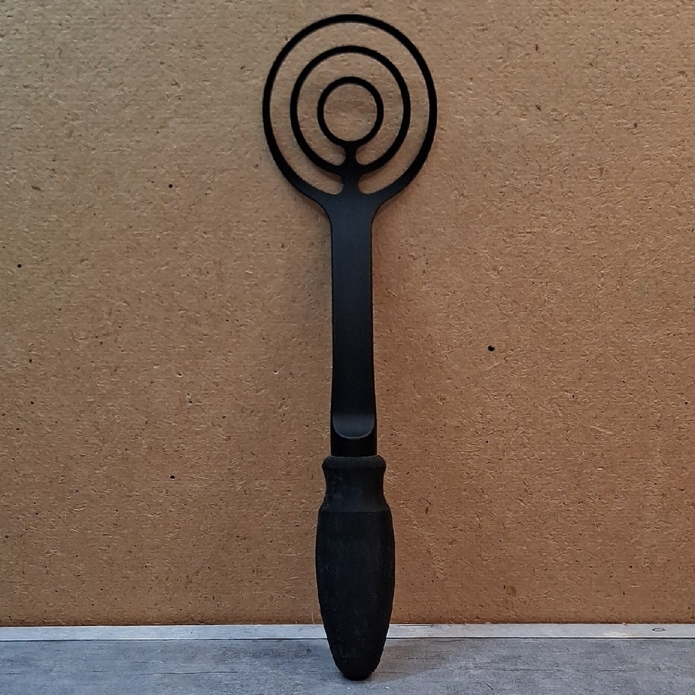 Pampered Chef Black Nylon Mix 'n Masher